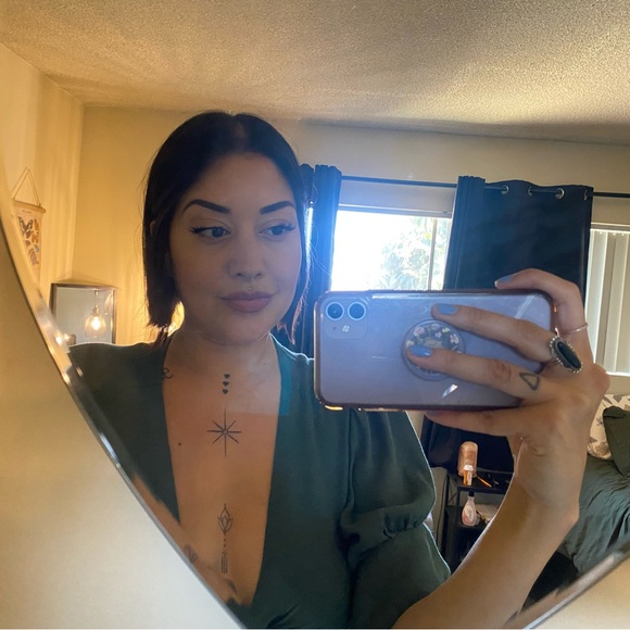 Meet your Posher, Rachel - Picture 3 of 5